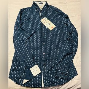 Mens Swiss Cross Button down dress shirt-Size Medium